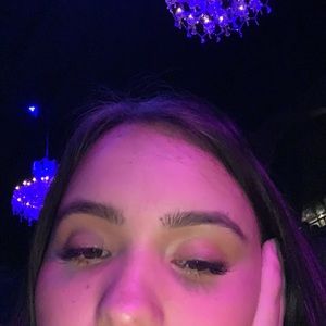 Meet your Posher, Crysta